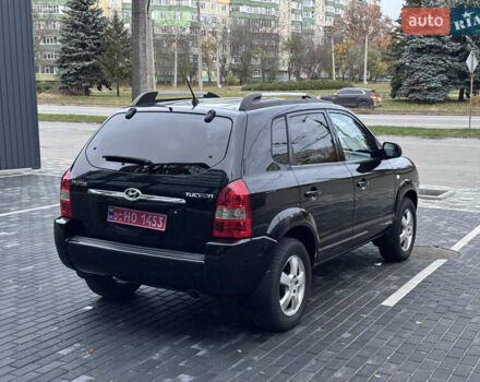 Хендай Туксон 2005 у Полтаві на Automoto.ua Чорний Хендай Туксон, об'ємом двигуна 1.98 л та пробігом 175 тис. км за 7700 $, фото 8 на Automoto.ua