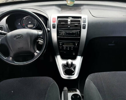 Чорний Хендай Туксон, об'ємом двигуна 1.98 л та пробігом 225 тис. км за 6600 $, фото 14 на Automoto.ua