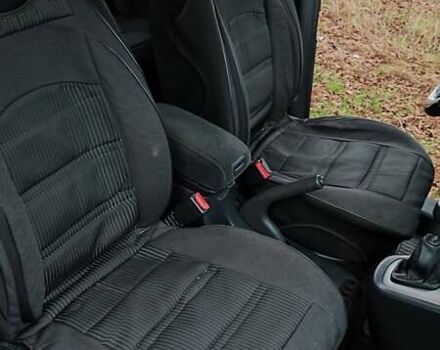 Черный Хендай Туксон, объемом двигателя 2 л и пробегом 284 тыс. км за 4700 $, фото 15 на Automoto.ua