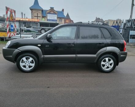 Черный Хендай Туксон, объемом двигателя 2 л и пробегом 180 тыс. км за 4500 $, фото 2 на Automoto.ua