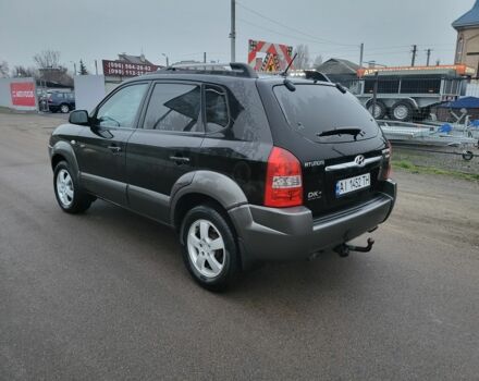 Черный Хендай Туксон, объемом двигателя 2 л и пробегом 180 тыс. км за 4500 $, фото 3 на Automoto.ua