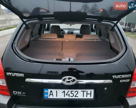 Чорний Хендай Туксон, об'ємом двигуна 2 л та пробігом 180 тис. км за 4500 $, фото 7 на Automoto.ua