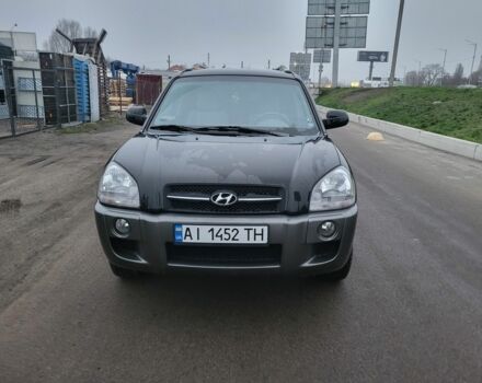 Черный Хендай Туксон, объемом двигателя 2 л и пробегом 180 тыс. км за 4500 $, фото 1 на Automoto.ua