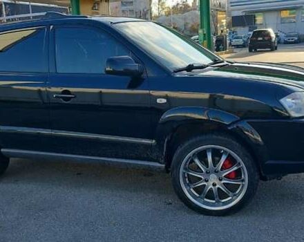 Хендай Туксон 2005 в Харькове на Automoto.ua Черный Хендай Туксон, объемом двигателя 1.98 л и пробегом 173 тыс. км за 8000 $, фото 3 на Automoto.ua