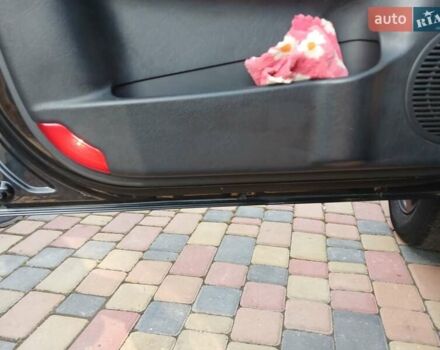 Черный Хендай Туксон, объемом двигателя 2 л и пробегом 315 тыс. км за 7000 $, фото 7 на Automoto.ua