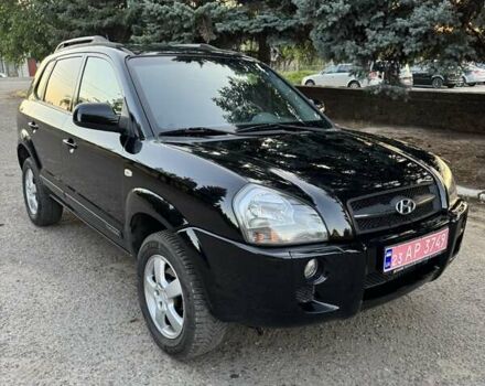 Хендай Туксон 2005 у Вознесенске на Automoto.ua Чорний Хендай Туксон, об'ємом двигуна 1.98 л та пробігом 144 тис. км за 7500 $, фото 9 на Automoto.ua
