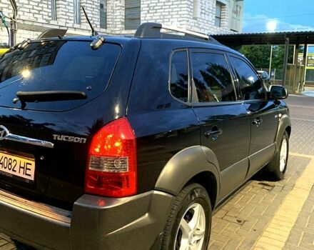 Хендай Туксон 2005 у Кропивницькому (Кіровограді) на Automoto.ua Чорний Хендай Туксон, об'ємом двигуна 2 л та пробігом 219 тис. км за 8800 $, фото 3 на Automoto.ua