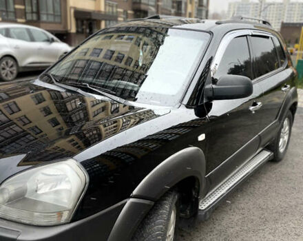 Чорний Хендай Туксон, об'ємом двигуна 1.98 л та пробігом 225 тис. км за 6600 $, фото 3 на Automoto.ua