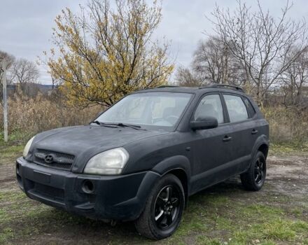 Чорний Хендай Туксон, об'ємом двигуна 2 л та пробігом 320 тис. км за 3000 $, фото 2 на Automoto.ua