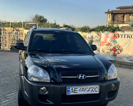 Черный Хендай Туксон, объемом двигателя 1.98 л и пробегом 217 тыс. км за 8300 $, фото 2 на Automoto.ua