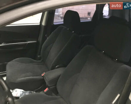 Черный Хендай Туксон, объемом двигателя 2 л и пробегом 261 тыс. км за 6500 $, фото 13 на Automoto.ua