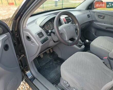 Хендай Туксон 2005 в Харькове на Automoto.ua Черный Хендай Туксон, объемом двигателя 1.98 л и пробегом 192 тыс. км за 7200 $, фото 21 на Automoto.ua