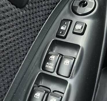 Черный Хендай Туксон, объемом двигателя 1.98 л и пробегом 230 тыс. км за 6390 $, фото 16 на Automoto.ua