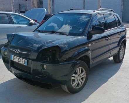 Черный Хендай Туксон, объемом двигателя 2 л и пробегом 240 тыс. км за 5000 $, фото 4 на Automoto.ua
