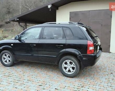 Чорний Хендай Туксон, об'ємом двигуна 1.98 л та пробігом 213 тис. км за 7500 $, фото 2 на Automoto.ua