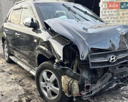 Чорний Хендай Туксон, об'ємом двигуна 1.99 л та пробігом 250 тис. км за 2000 $, фото 3 на Automoto.ua