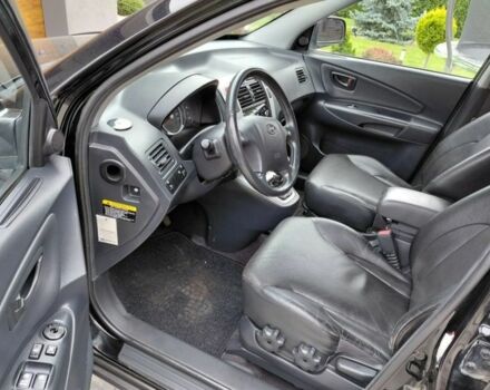 Черный Хендай Туксон, объемом двигателя 2 л и пробегом 298 тыс. км за 2200 $, фото 5 на Automoto.ua