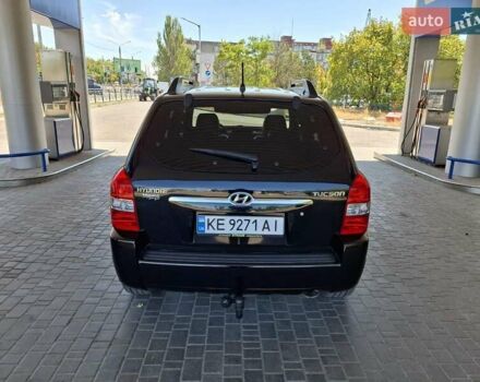 Чорний Хендай Туксон, об'ємом двигуна 1.98 л та пробігом 226 тис. км за 8800 $, фото 8 на Automoto.ua
