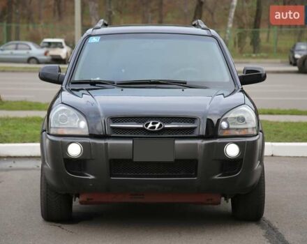 Черный Хендай Туксон, объемом двигателя 2.66 л и пробегом 217 тыс. км за 8600 $, фото 1 на Automoto.ua