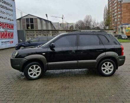 Чорний Хендай Туксон, об'ємом двигуна 2 л та пробігом 270 тис. км за 7500 $, фото 3 на Automoto.ua