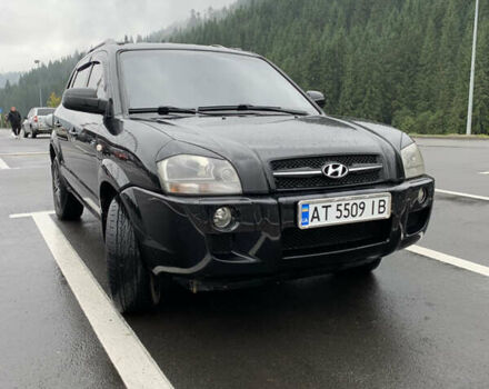 Черный Хендай Туксон, объемом двигателя 2 л и пробегом 277 тыс. км за 7900 $, фото 6 на Automoto.ua