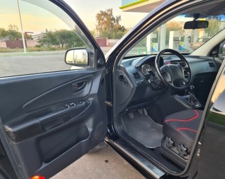 Черный Хендай Туксон, объемом двигателя 0 л и пробегом 277 тыс. км за 8400 $, фото 9 на Automoto.ua