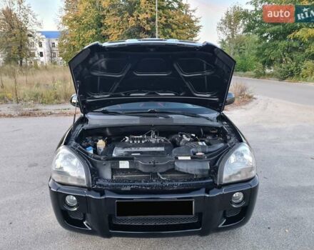 Хендай Туксон 2006 в Шостке на Automoto.ua Черный Хендай Туксон, объемом двигателя 1.98 л и пробегом 280 тыс. км за 8200 $, фото 26 на Automoto.ua