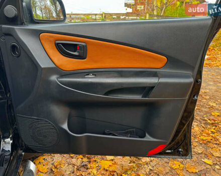 Черный Хендай Туксон, объемом двигателя 2 л и пробегом 210 тыс. км за 7990 $, фото 27 на Automoto.ua