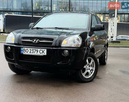Чорний Хендай Туксон, об'ємом двигуна 1.99 л та пробігом 310 тис. км за 6399 $, фото 1 на Automoto.ua