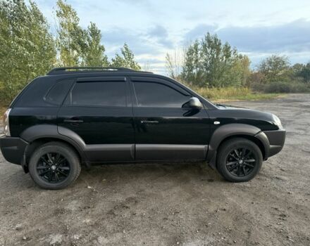 Хендай Туксон 2006 в Павлограде на Automoto.ua Черный Хендай Туксон, объемом двигателя 2 л и пробегом 230 тыс. км за 8200 $, фото 2 на Automoto.ua