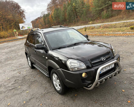 Хендай Туксон 2006 у Тернополі на Automoto.ua Чорний Хендай Туксон, об'ємом двигуна 1.99 л та пробігом 240 тис. км за 7600 $, фото 17 на Automoto.ua