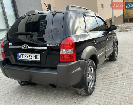 Хендай Туксон 2006 у Тернополі на Automoto.ua Чорний Хендай Туксон, об'ємом двигуна 2 л та пробігом 240 тис. км за 6699 $, фото 18 на Automoto.ua