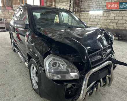 Чорний Хендай Туксон, об'ємом двигуна 2 л та пробігом 252 тис. км за 3000 $, фото 12 на Automoto.ua