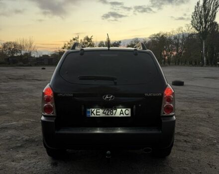 Хендай Туксон 2006 в Павлограде на Automoto.ua Черный Хендай Туксон, объемом двигателя 2 л и пробегом 230 тыс. км за 8200 $, фото 4 на Automoto.ua