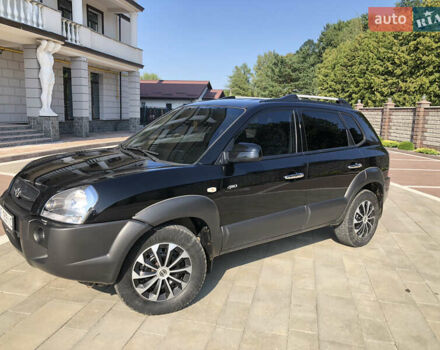 Чорний Хендай Туксон, об'ємом двигуна 1.99 л та пробігом 338 тис. км за 7800 $, фото 5 на Automoto.ua