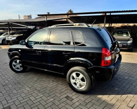 Чорний Хендай Туксон, об'ємом двигуна 2 л та пробігом 207 тис. км за 8000 $, фото 5 на Automoto.ua