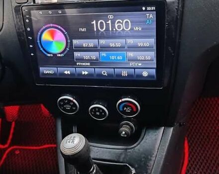 Хендай Туксон 2006 в Гайсине на Automoto.ua Черный Хендай Туксон, объемом двигателя 1.98 л и пробегом 124 тыс. км за 8000 $, фото 4 на Automoto.ua