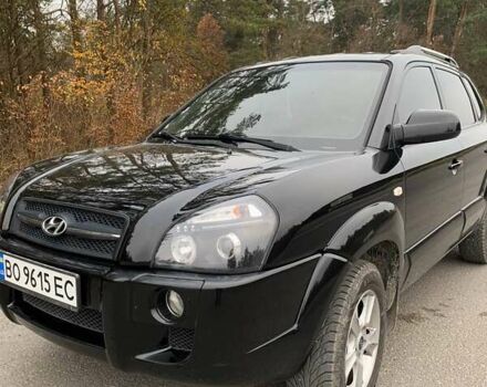 Черный Хендай Туксон, объемом двигателя 1.98 л и пробегом 196 тыс. км за 7700 $, фото 2 на Automoto.ua