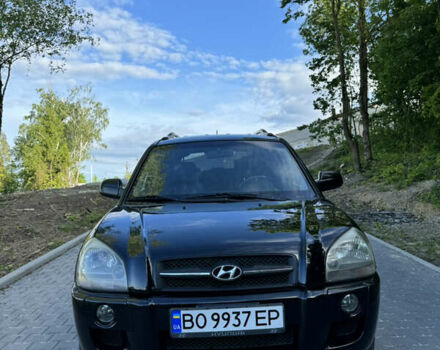 Чорний Хендай Туксон, об'ємом двигуна 1.98 л та пробігом 285 тис. км за 7300 $, фото 4 на Automoto.ua