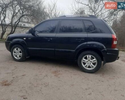 Чорний Хендай Туксон, об'ємом двигуна 1.99 л та пробігом 298 тис. км за 7750 $, фото 4 на Automoto.ua