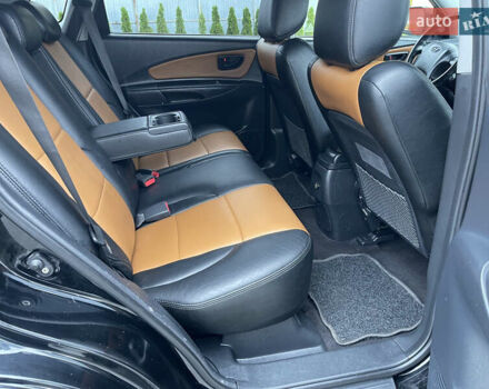 Черный Хендай Туксон, объемом двигателя 2 л и пробегом 216 тыс. км за 7700 $, фото 27 на Automoto.ua