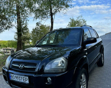 Чорний Хендай Туксон, об'ємом двигуна 1.98 л та пробігом 285 тис. км за 7300 $, фото 9 на Automoto.ua