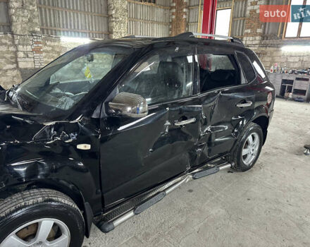 Чорний Хендай Туксон, об'ємом двигуна 2 л та пробігом 252 тис. км за 3000 $, фото 46 на Automoto.ua