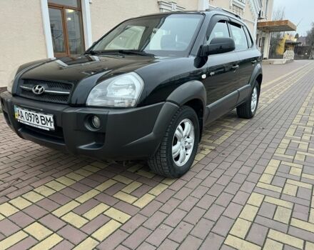Черный Хендай Туксон, объемом двигателя 2 л и пробегом 220 тыс. км за 7200 $, фото 5 на Automoto.ua