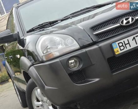 Чорний Хендай Туксон, об'ємом двигуна 1.98 л та пробігом 123 тис. км за 7950 $, фото 9 на Automoto.ua