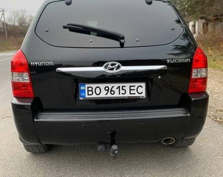 Черный Хендай Туксон, объемом двигателя 1.98 л и пробегом 196 тыс. км за 7700 $, фото 3 на Automoto.ua