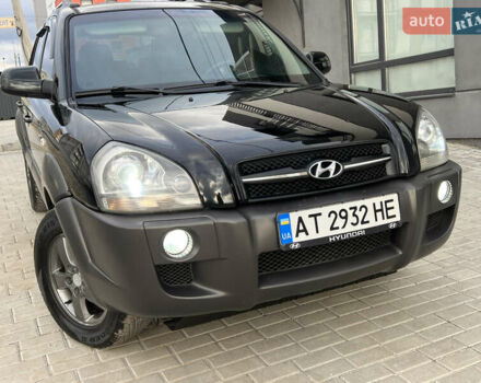 Хендай Туксон 2006 у Тернополі на Automoto.ua Чорний Хендай Туксон, об'ємом двигуна 2 л та пробігом 240 тис. км за 6699 $, фото 24 на Automoto.ua