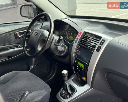 Хендай Туксон 2006 у Тернополі на Automoto.ua Чорний Хендай Туксон, об'ємом двигуна 2 л та пробігом 240 тис. км за 6699 $, фото 42 на Automoto.ua