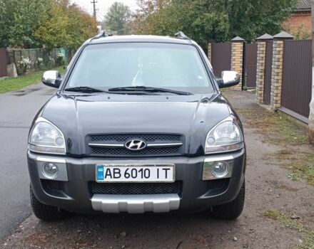 Черный Хендай Туксон, объемом двигателя 2 л и пробегом 124 тыс. км за 7200 $, фото 9 на Automoto.ua