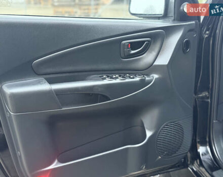 Черный Хендай Туксон, объемом двигателя 1.98 л и пробегом 231 тыс. км за 7750 $, фото 25 на Automoto.ua